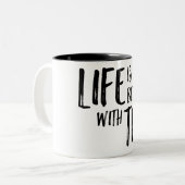 Das Leben ist mit Tee-Entwurf besser Zweifarbige Tasse (Vorderseite Links)