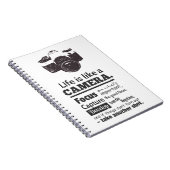 Das Leben ist wie ein Kamerazitat, schwarzer Notizblock (Rechte Seite)