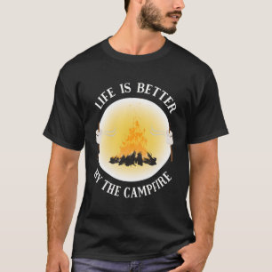 Das Leben wird besser durch das sonnige Camping de T-Shirt