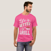 Das Leben wird besser durch Grill - barbeque GRILL T-Shirt (Vorne ganz)