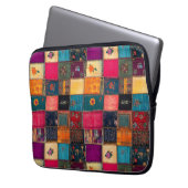Das lebendige Patchwork Quilt mit klassischen Flor Laptopschutzhülle (Vorderseite Links)