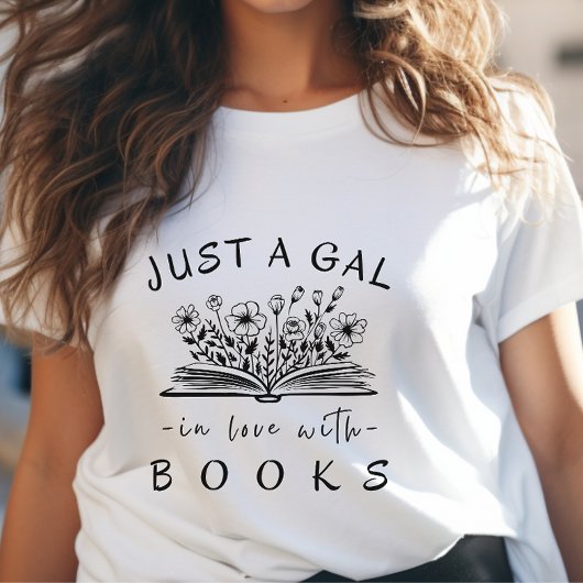 Das Lesen von Büchern in Liebe mit Büchern T-Shirt