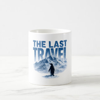 Das letzte Reiseabenteuer Pinguin Schneebedeckter Kaffeetasse