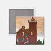 Das Leuchtturm der beiden Häfen mit Blick auf die Magnet (Vorderseite/Rückseite)