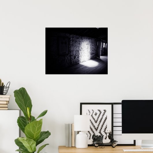 Das Licht auf der alten Steinwand Poster (Heimbüro)