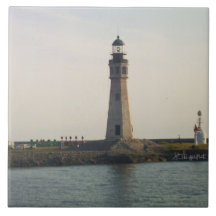 Das Light House in Erie Basin Marina
