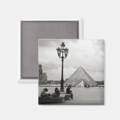 Das Louvre Glass Pyramid Magnet (Vorderseite/Rückseite)