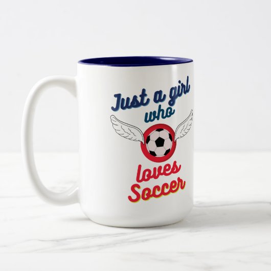 Das Mädchen, das Fußball Lieben Zweifarbige Tasse (Links)