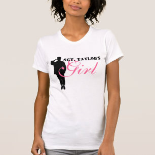 Das Mädchen des begrüßenheldes T-Shirt