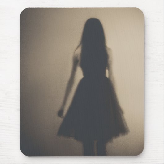 Das Mädchen in den Schatten / Jenseits des Lichts Mousepad (Vorne)