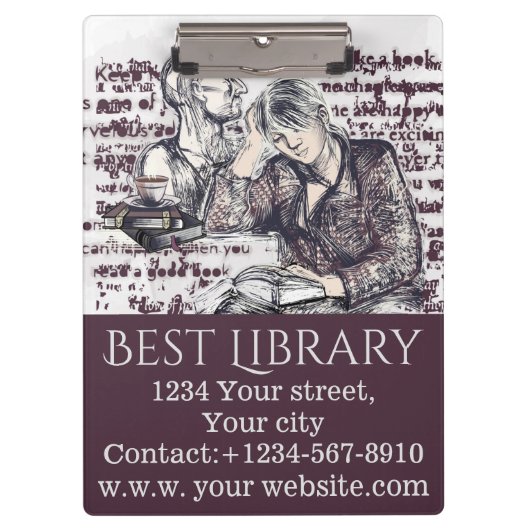 Das Mädchen liest ein Buch Klemmbrett (Vorderseite)