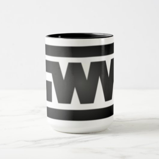 Das Mädchen schreibt, welches Logo Tasse (Zentrum)