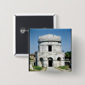 Das Mausoleum von Theodoric Button (Vorne & Hinten)