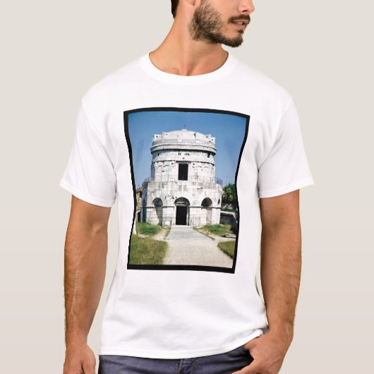 Das Mausoleum von Theodoric T-Shirt (Vorderseite)