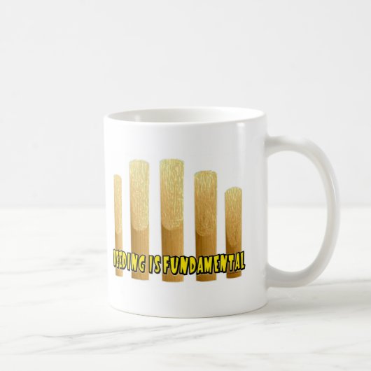 Das Mit Schilf decken ist grundlegend Kaffeetasse (Rechts)
