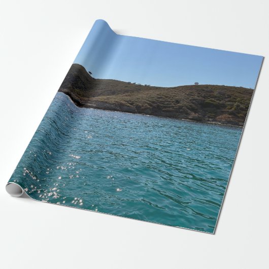 Das Mittelmeer mit grasbewachsenem Hügel Geschenkpapier (Ungerollt)