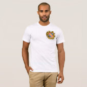 Das mittlere armenische Shirt der Männer (Vorne ganz)