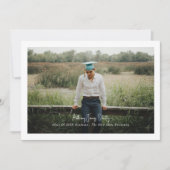 Das moderne Design des Fotos grenzt an Ankündigung (Vorderseite)