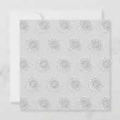 Das moderne Weißbuch schneidet Mandala Peekaboo We Einladung (Rückseite)