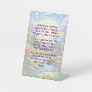 Das Morgengebet eines Kindes auf dem Schild der Hö