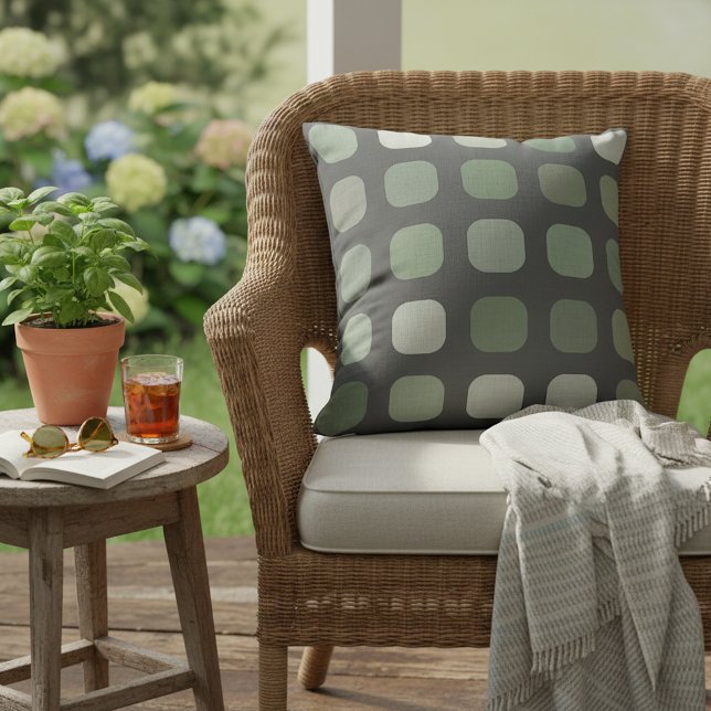 Das Muster der grünen Plätze im Wald auf Grau Kissen (Von Creator hochgeladen)