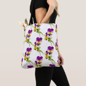 "Das Pansy-Party" auf einer Tasche (I) (Von Nahem)