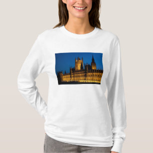 Das Parlamentsgebäude bei Nacht in der Stadt T-Shirt