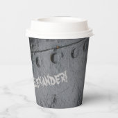 Das Party eines Mannes im Stile eines Schwarzen Me Pappbecher (Rückseite)