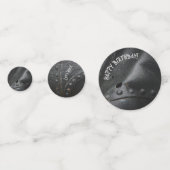 Das Party eines Mannes mit schwarzem Industriestan Konfetti (Vorderseiten)