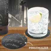 Das Party eines Mannes mit schwarzem Industriestan Runder Pappuntersetzer