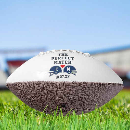 Das perfekte Match-Fußball-Hochzeitmonogramm Football