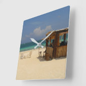 Das perfekte Strand-Bar Quadratische Wanduhr (Winkel)