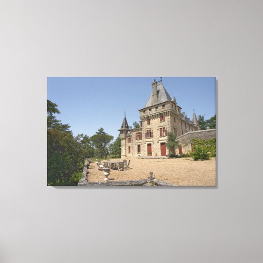 Das prächtige Chateau de Pressac und der Garten Leinwanddruck (Vorderseite)