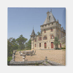 Das prächtige Schloss Chateau de Pressac und der G Magnet