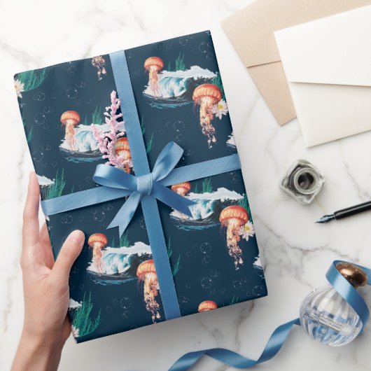 Das Quallen-Muster des weißen Lotus Ocean Geschenkpapier (Schenken)