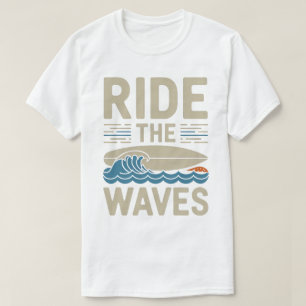 Das Retro-Surfboard-Design der Waves T-Shirt