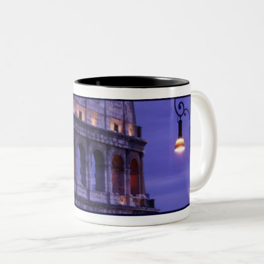 Das römische Colosseum Zweifarbige Tasse (VorderseiteRechts)