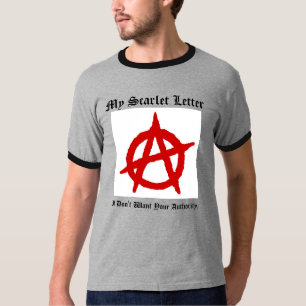 das Scharlachrot des Buchstabe-[08847642] T-Shirt
