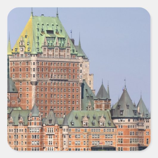 Das Schloss Frontenac in Quebec City, Kanada. Quadratischer Aufkleber (Vorderseite)