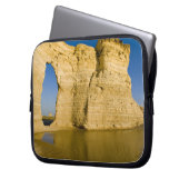 Das Schlüsselloch der Monument Rocks alias Chalk Laptopschutzhülle (Vorderseite Links)