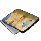 Das Schlüsselloch der Monument Rocks alias Chalk Laptopschutzhülle (Vorne Knopf)