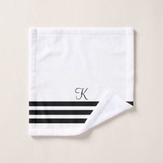 Das Schwarz-Weiß-Hotel bietet eine individuell ges Badhandtuch Set