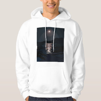 Das schwarze Meer strahlt in Vollmondlicht. Hoodie
