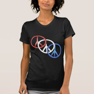 Das schwarze T-Shirt der roten weißen blauen