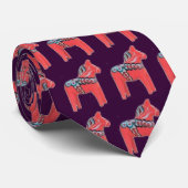 Das schwedische Pferd auf dunkler Marine Krawatte (Gerollt)