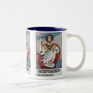 Das Schwert ist gezogen, die Marine hält es aufrec Zweifarbige Tasse