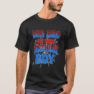Das Shirt des Geburtstagsjungen passt zu einer gro