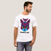 Das Shirt trägt das Design einer Katze (Vorne ganz)