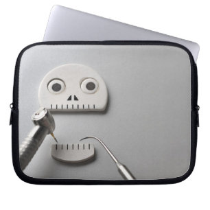 Das Skelett, das zahnmedizinische Behandlung Laptopschutzhülle