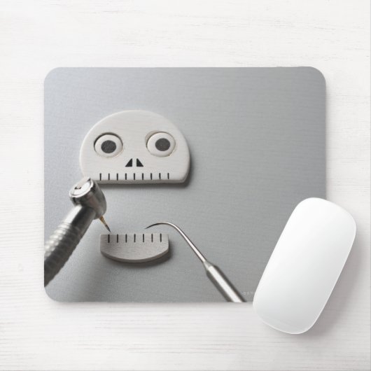 Das Skelett, in dem eine zahnärztliche Behandlung  Mousepad (Mit Mouse)